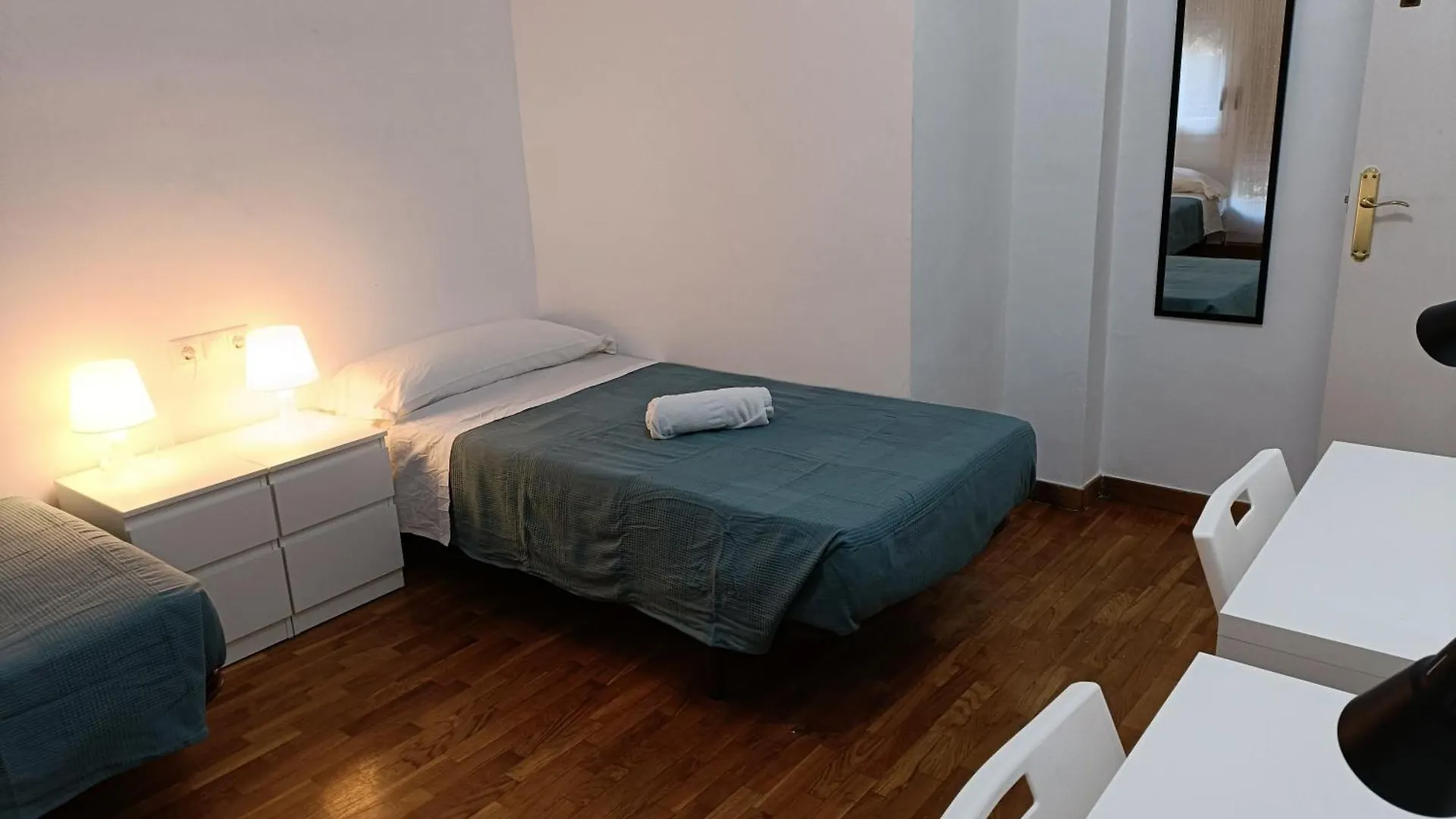 Sant Jordi Pisos - Consell De Cent Apartment Barcelona